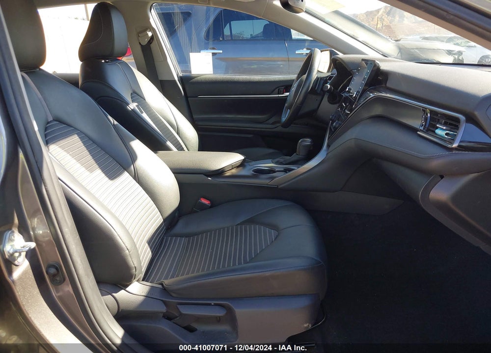 2021 TOYOTA CAMRY SE VIN: 4T1T11AK8MU580057