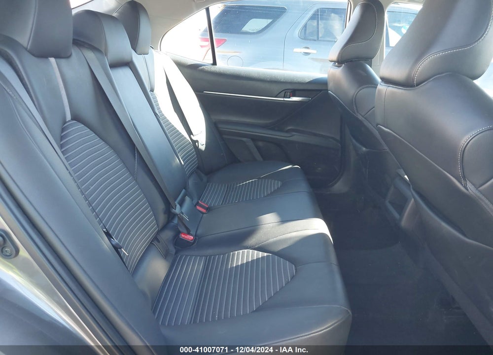 2021 TOYOTA CAMRY SE VIN: 4T1T11AK8MU580057