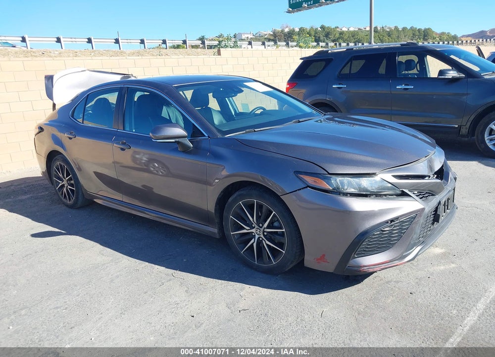 2021 TOYOTA CAMRY SE VIN: 4T1T11AK8MU580057
