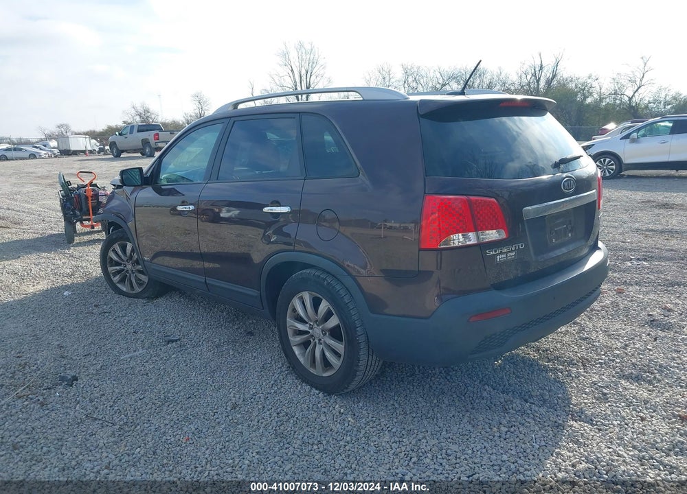 2011 KIA SORENTO EX V6 VIN: 5XYKUDA26BG043386