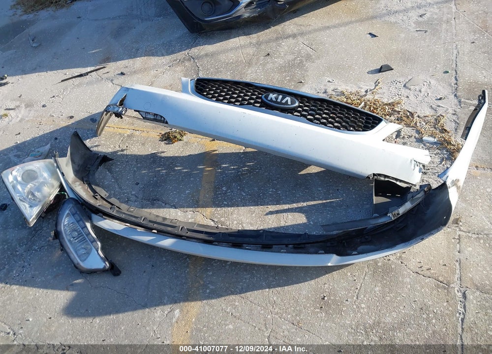 2014 KIA SEDONA LX VIN: KNDMG4C77E6554802