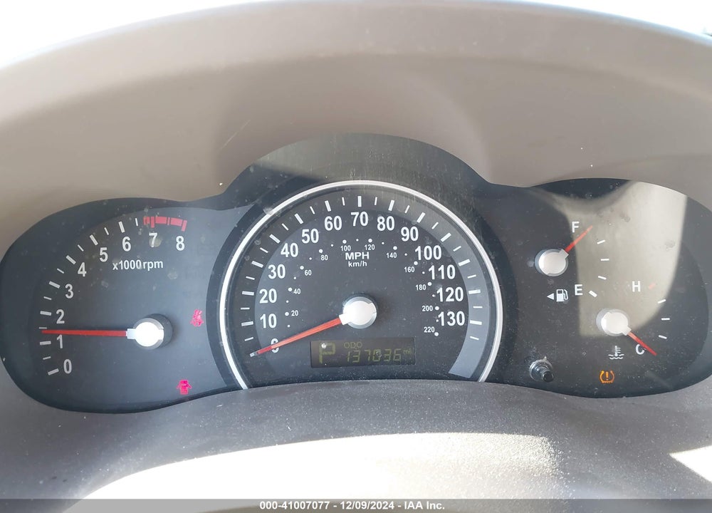 2014 KIA SEDONA LX VIN: KNDMG4C77E6554802