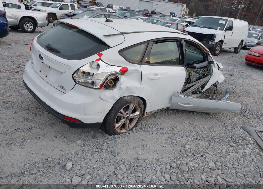 2013 FORD FOCUS SE VIN: 1FADP3K20DL158491