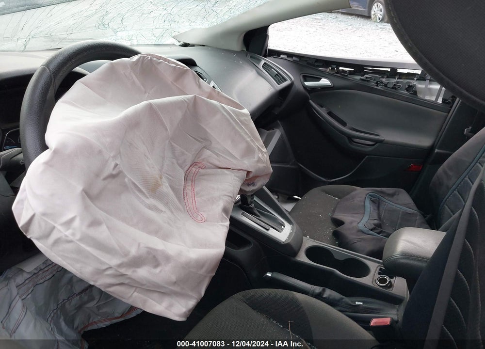 2013 FORD FOCUS SE VIN: 1FADP3K20DL158491