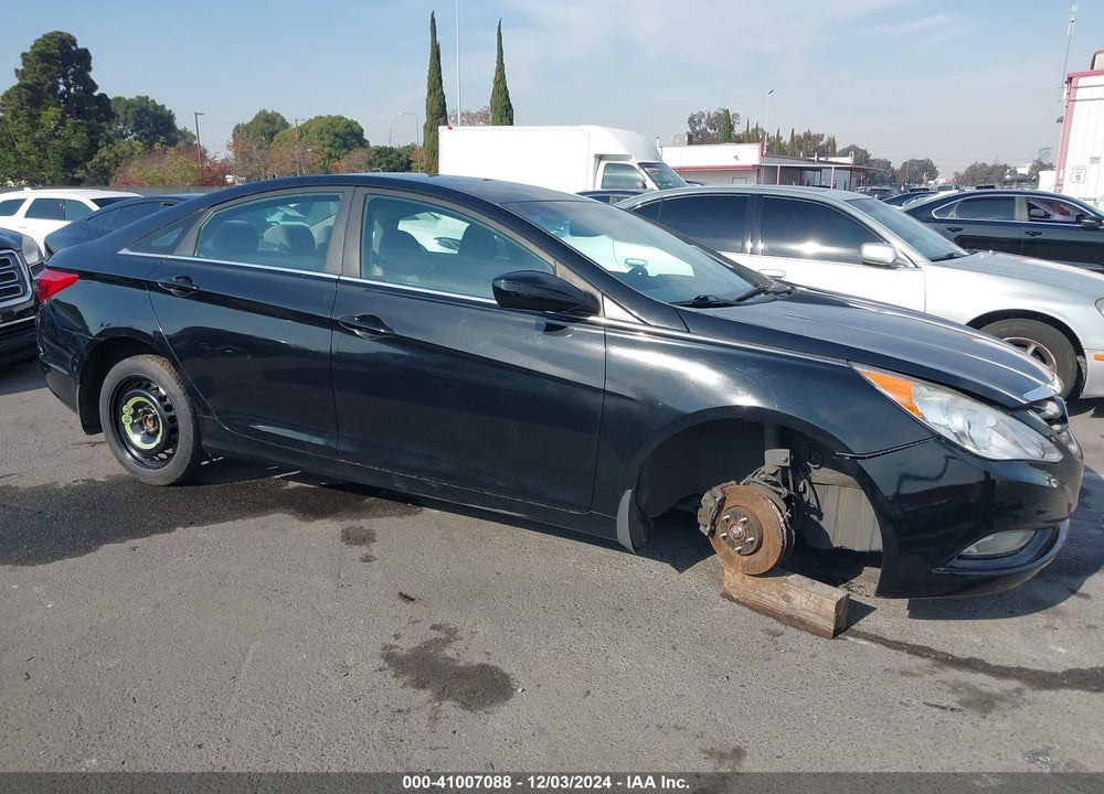 2013 HYUNDAI SONATA VIN: 5NPEB4AC8DH624086