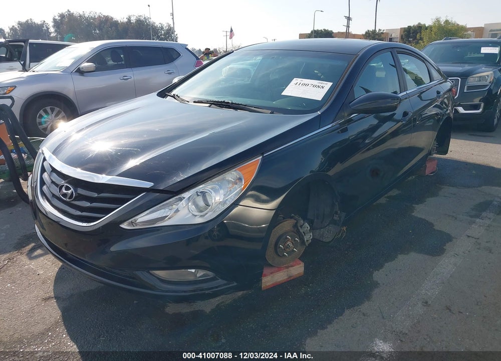 2013 HYUNDAI SONATA VIN: 5NPEB4AC8DH624086