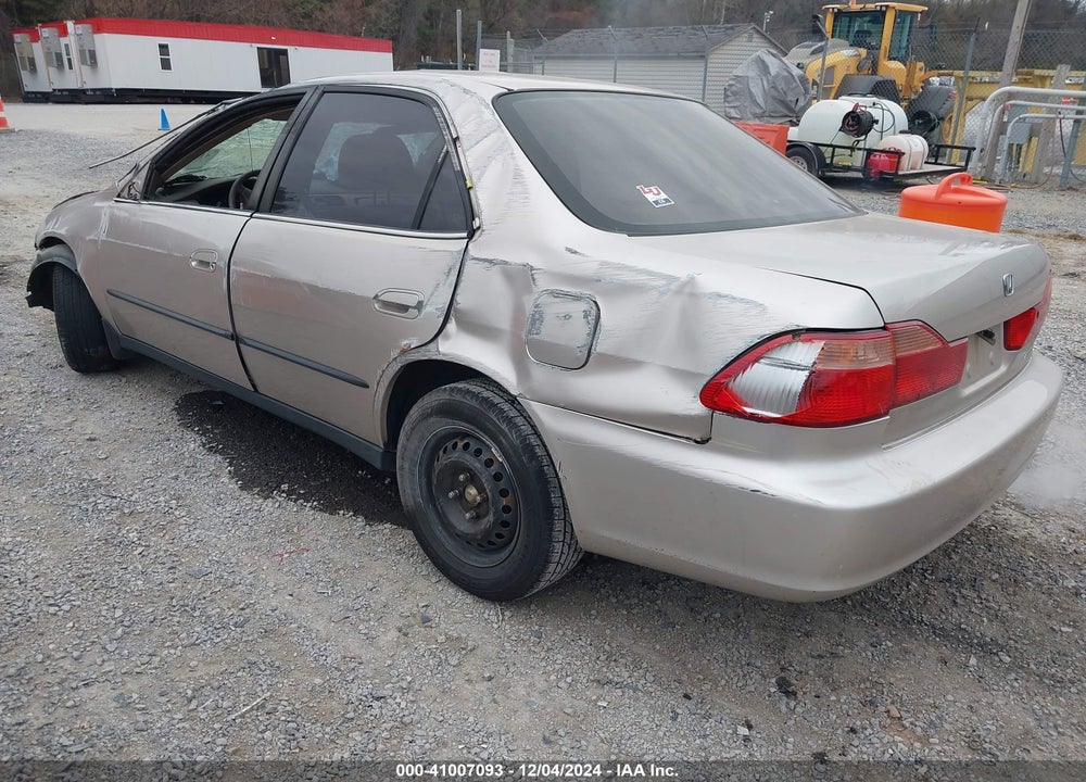 1999 HONDA ACCORD LX VIN: 1HGCG564XXA130633