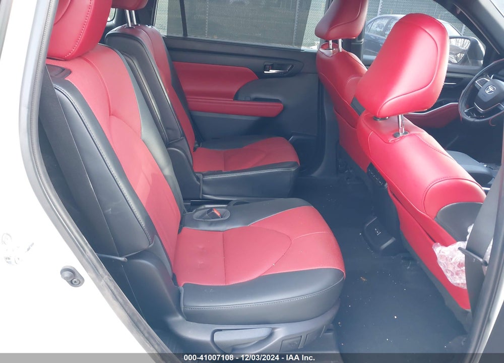 2022 TOYOTA HIGHLANDER XSE VIN: 5TDLZRBH3NS191346