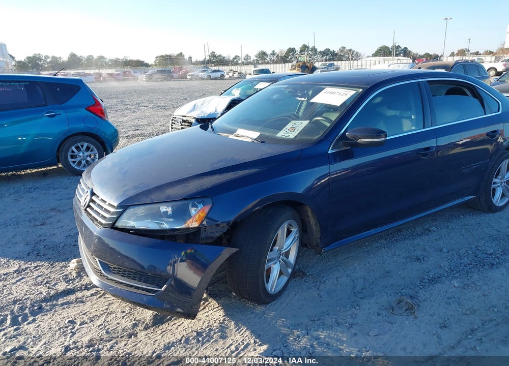 2014 VOLKSWAGEN PASSAT 2.0L TDI SE VIN: 1VWBN7A31EC044197