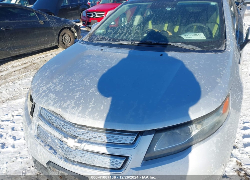 2011 CHEVROLET VOLT VIN: 1G1RD6E44BU102822