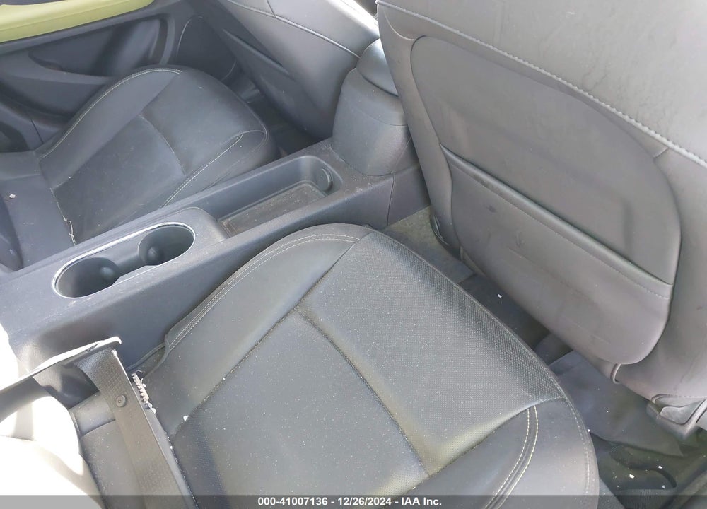 2011 CHEVROLET VOLT VIN: 1G1RD6E44BU102822
