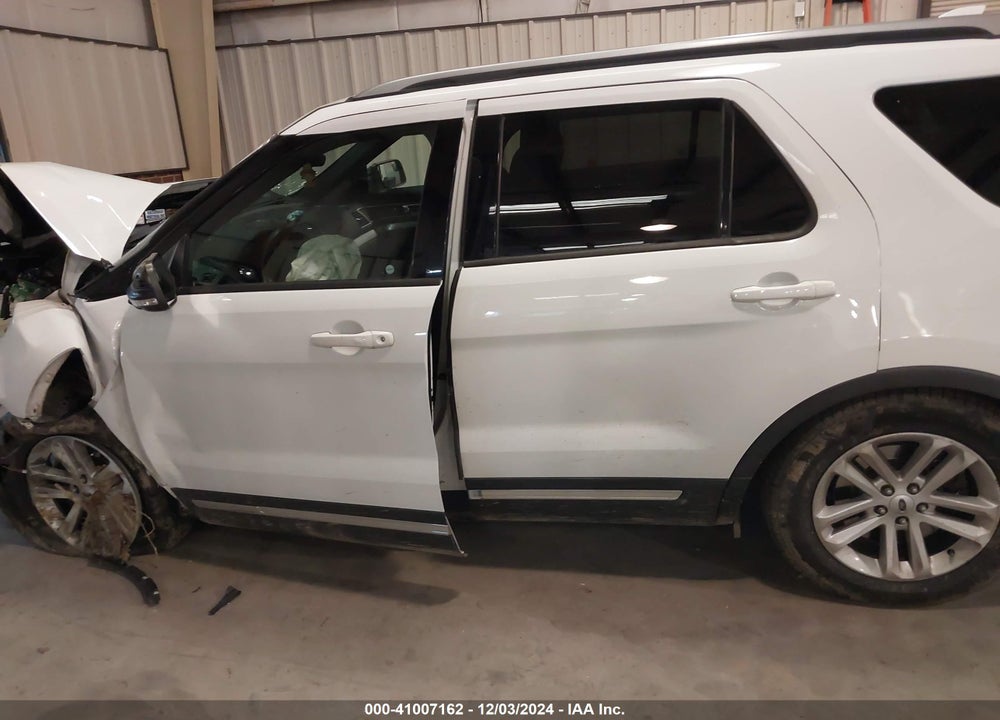 2017 FORD EXPLORER XLT VIN: 1FM5K7D81HGD51815