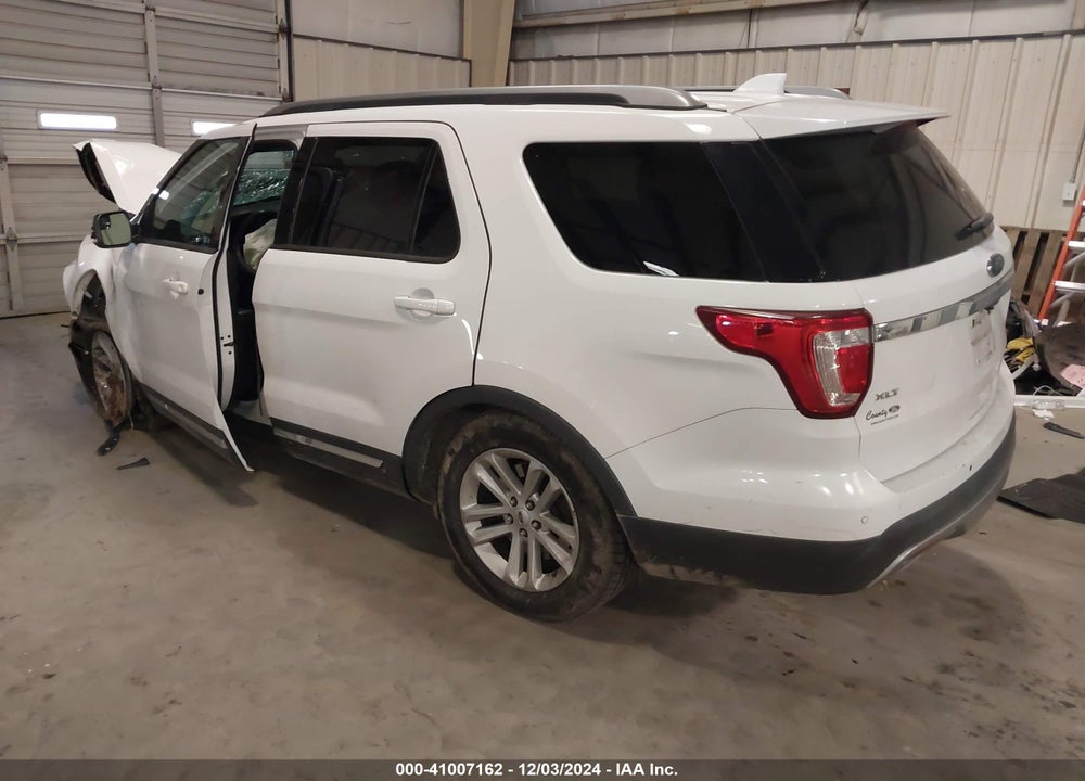 2017 FORD EXPLORER XLT VIN: 1FM5K7D81HGD51815