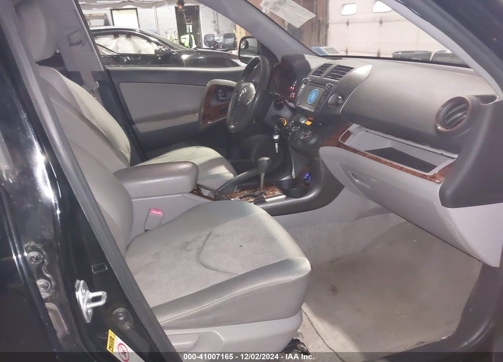2009 TOYOTA RAV4 VIN: JTMBF33V39D015694