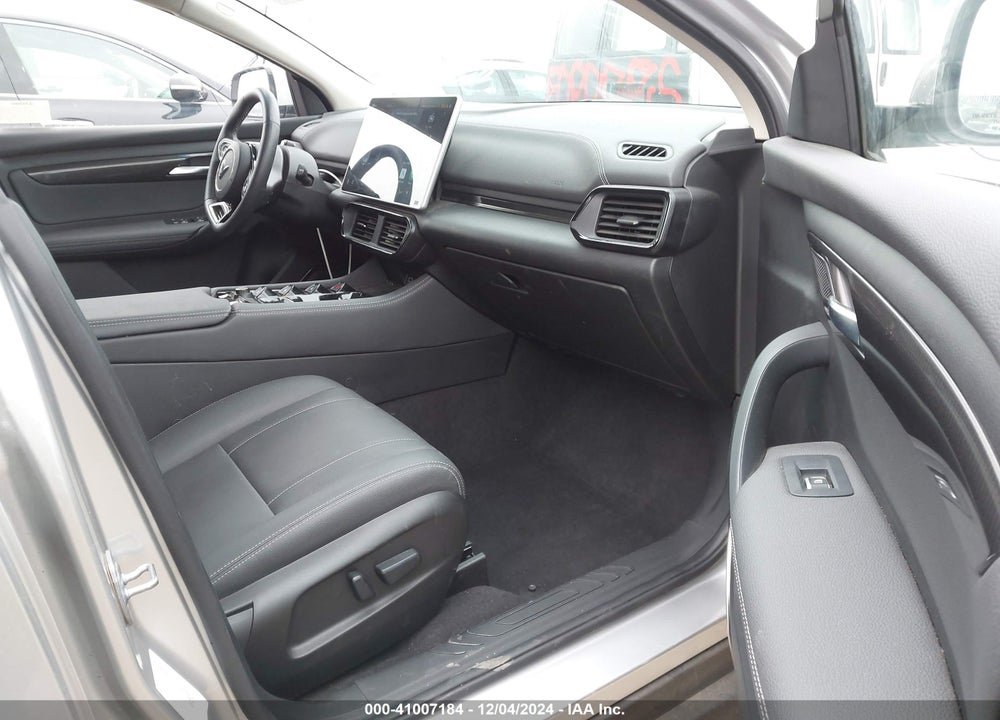2023 VINFAST VF 8 ECO VIN: RLLV1AEB4PH003343