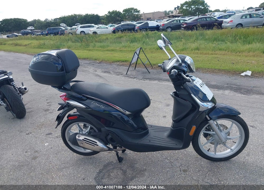2021 PIAGGIO LIBERTY 50/50 S VIN: ZAPC546B4M7001419