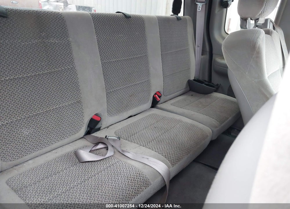 2001 FORD F-150 XL/XLT VIN: 1FTZX17211NB69285