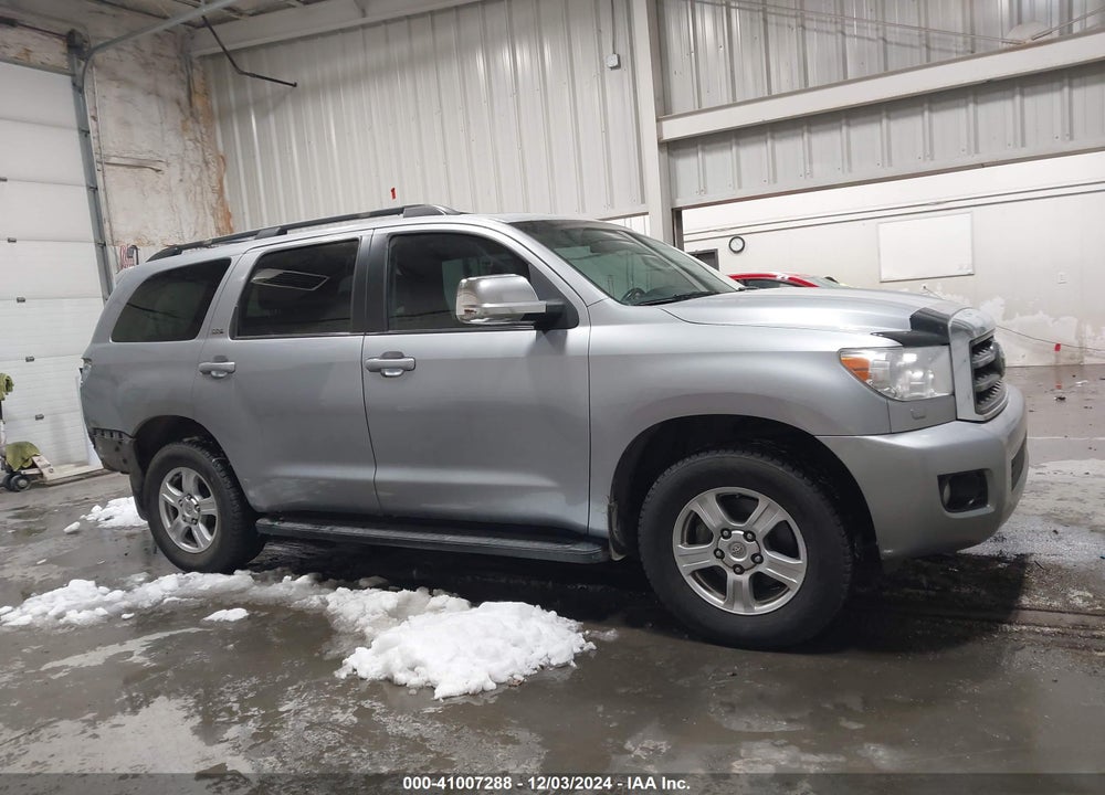 2013 TOYOTA SEQUOIA SR5 5.7L V8 VIN: 5TDBY5G12DS086198