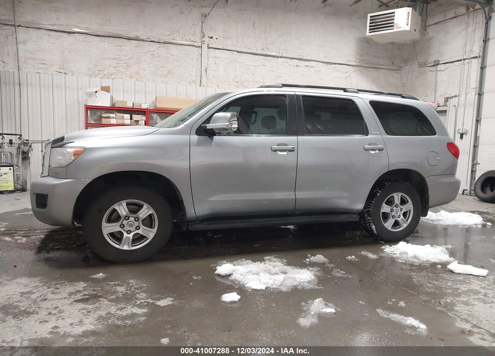 2013 TOYOTA SEQUOIA SR5 5.7L V8 VIN: 5TDBY5G12DS086198