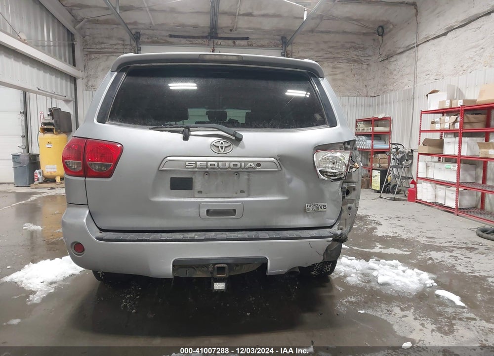 2013 TOYOTA SEQUOIA SR5 5.7L V8 VIN: 5TDBY5G12DS086198