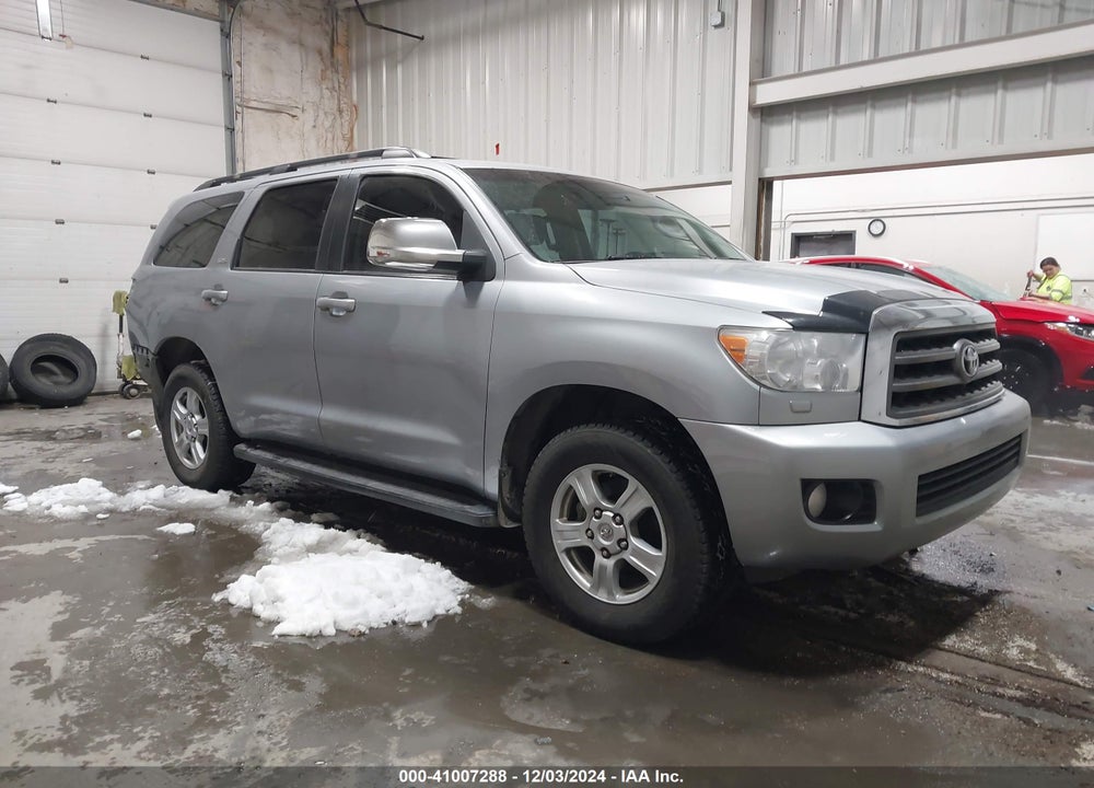 2013 TOYOTA SEQUOIA SR5 5.7L V8 VIN: 5TDBY5G12DS086198