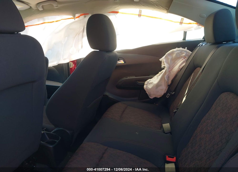 2019 CHEVROLET SONIC VIN: 1G1JD5SB0K4115108
