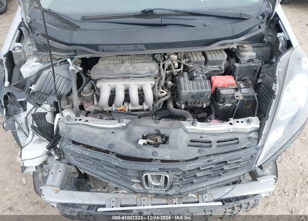 2013 HONDA FIT SPORT VIN: JHMGE8H51DC013082