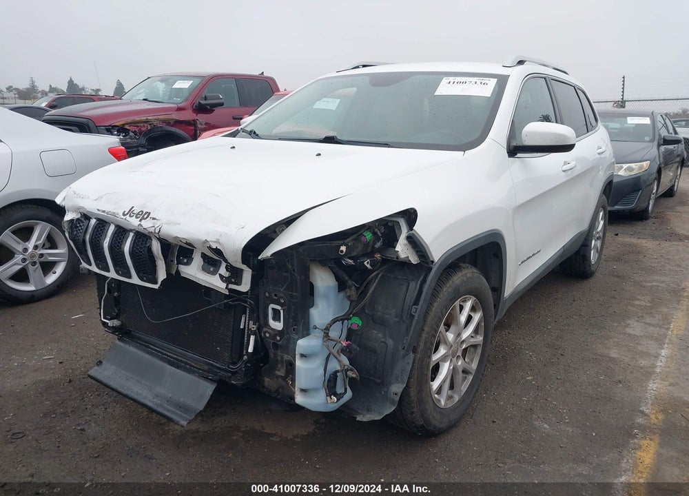 2015 JEEP CHEROKEE LATITUDE VIN: 1C4PJMCB1FW593048
