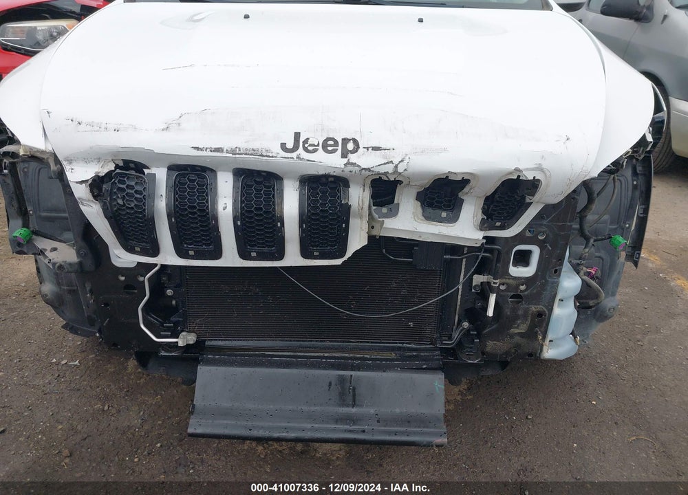 2015 JEEP CHEROKEE LATITUDE VIN: 1C4PJMCB1FW593048