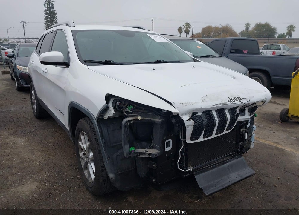 2015 JEEP CHEROKEE LATITUDE VIN: 1C4PJMCB1FW593048