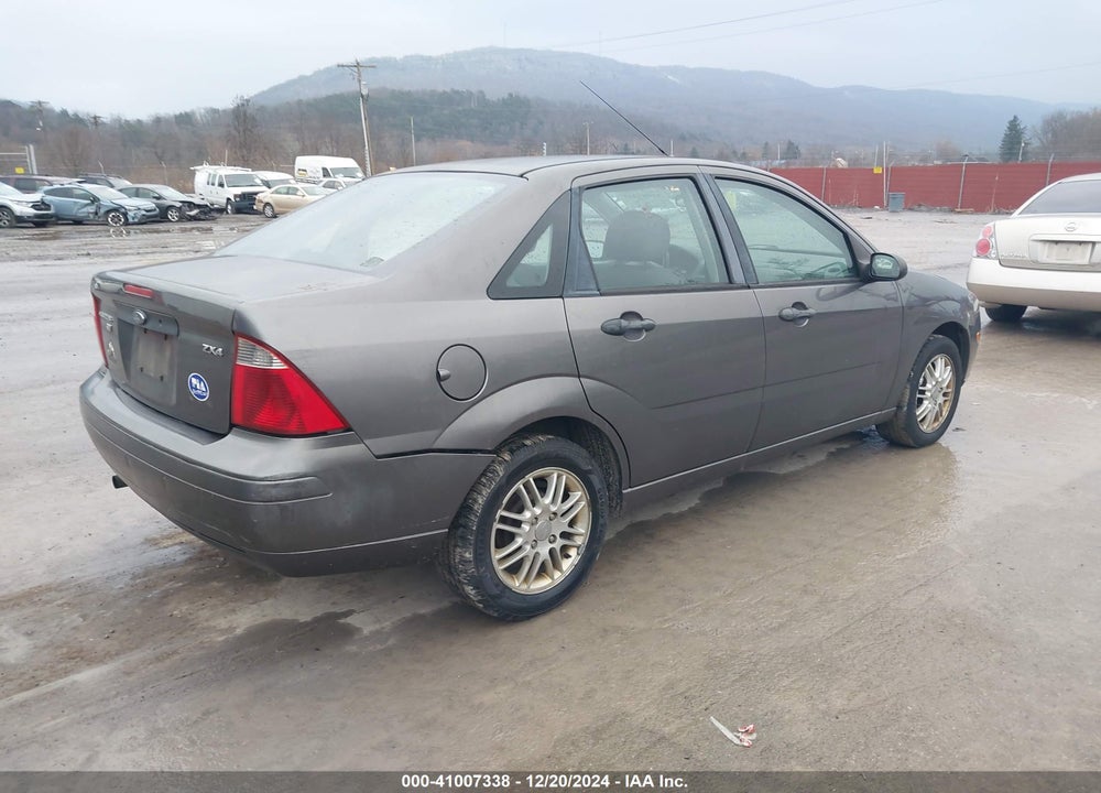 2006 FORD FOCUS ZX4 VIN: 1FAHP34N56W255325