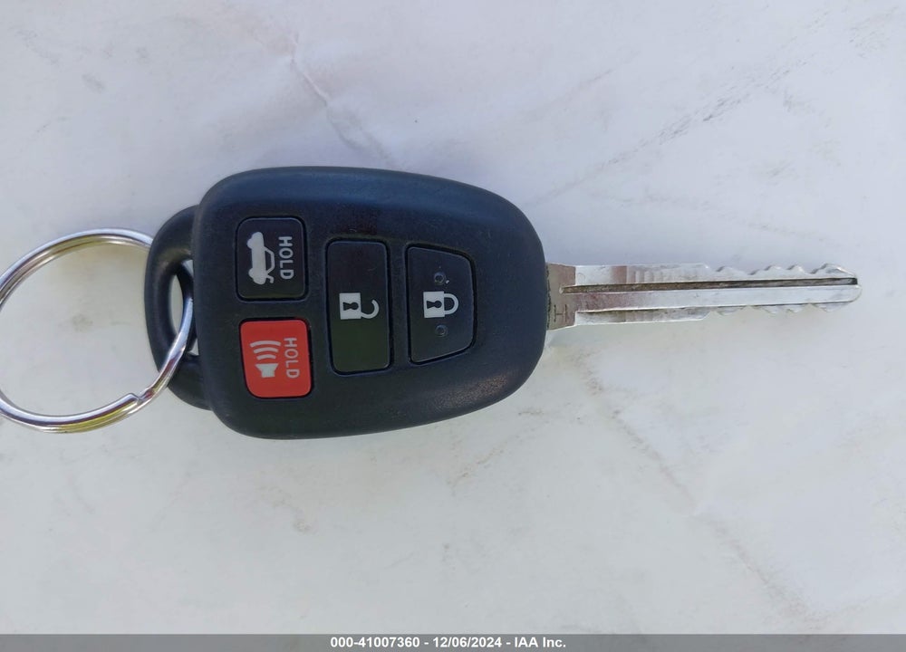 2019 TOYOTA COROLLA SE VIN: 5YFBURHE4KP949996