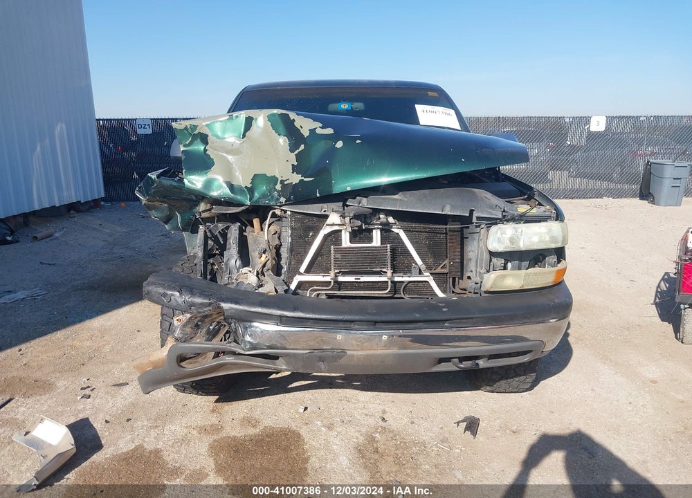 2002 CHEVROLET SILVERADO 1500 LS VIN: 2GCEK19T721418761