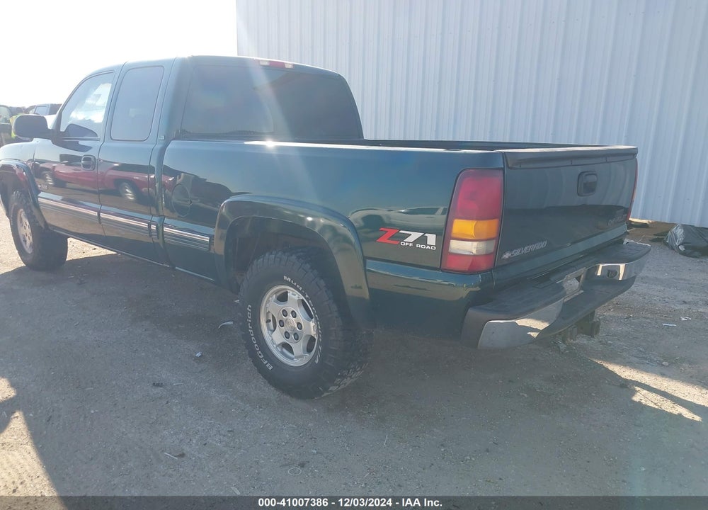2002 CHEVROLET SILVERADO 1500 LS VIN: 2GCEK19T721418761