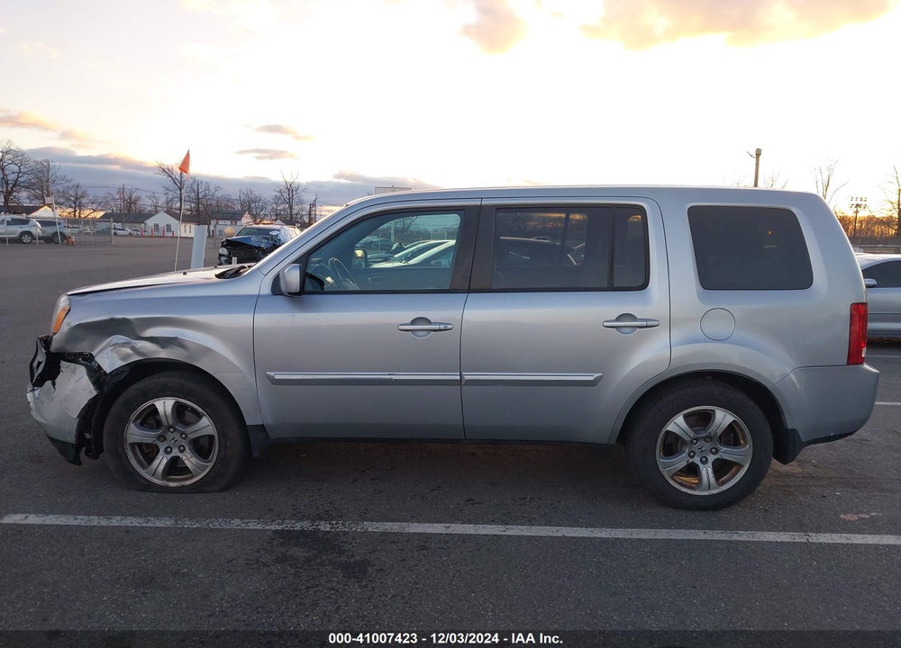 2013 HONDA PILOT EX VIN: 5FNYF4H44DB067384