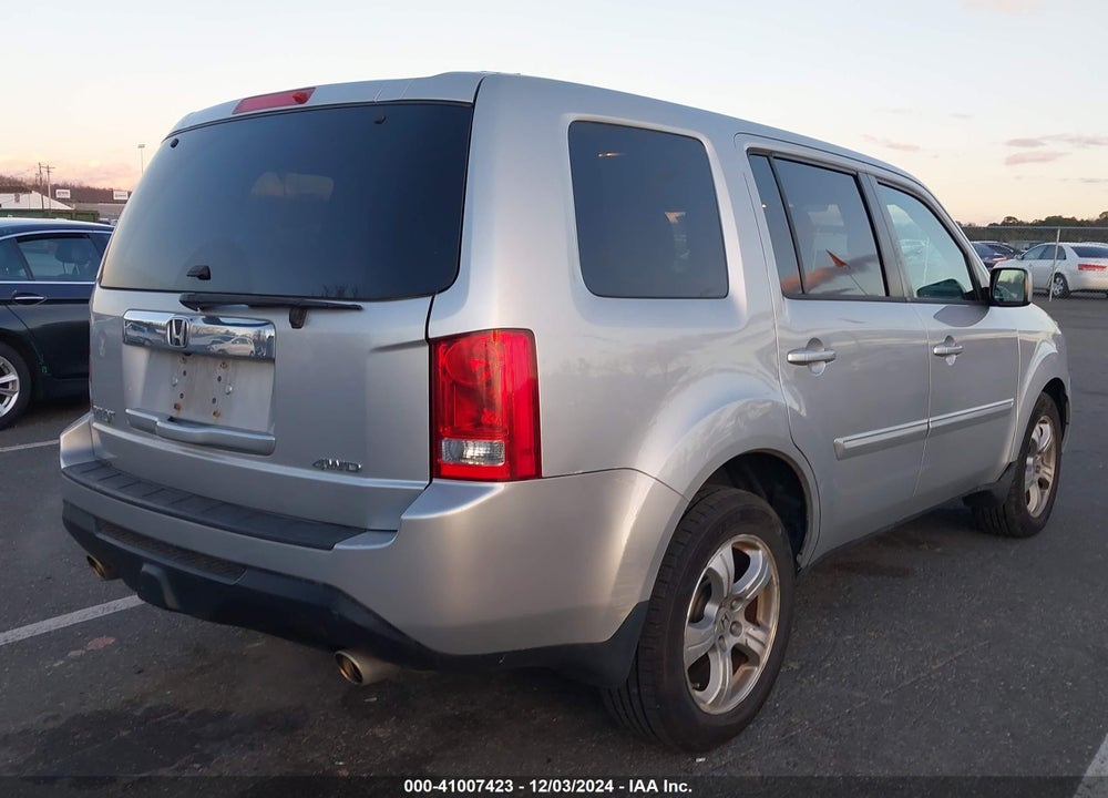 2013 HONDA PILOT EX VIN: 5FNYF4H44DB067384