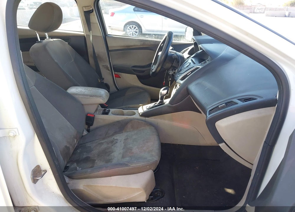 2014 FORD FOCUS SE VIN: 1FADP3F22EL118604
