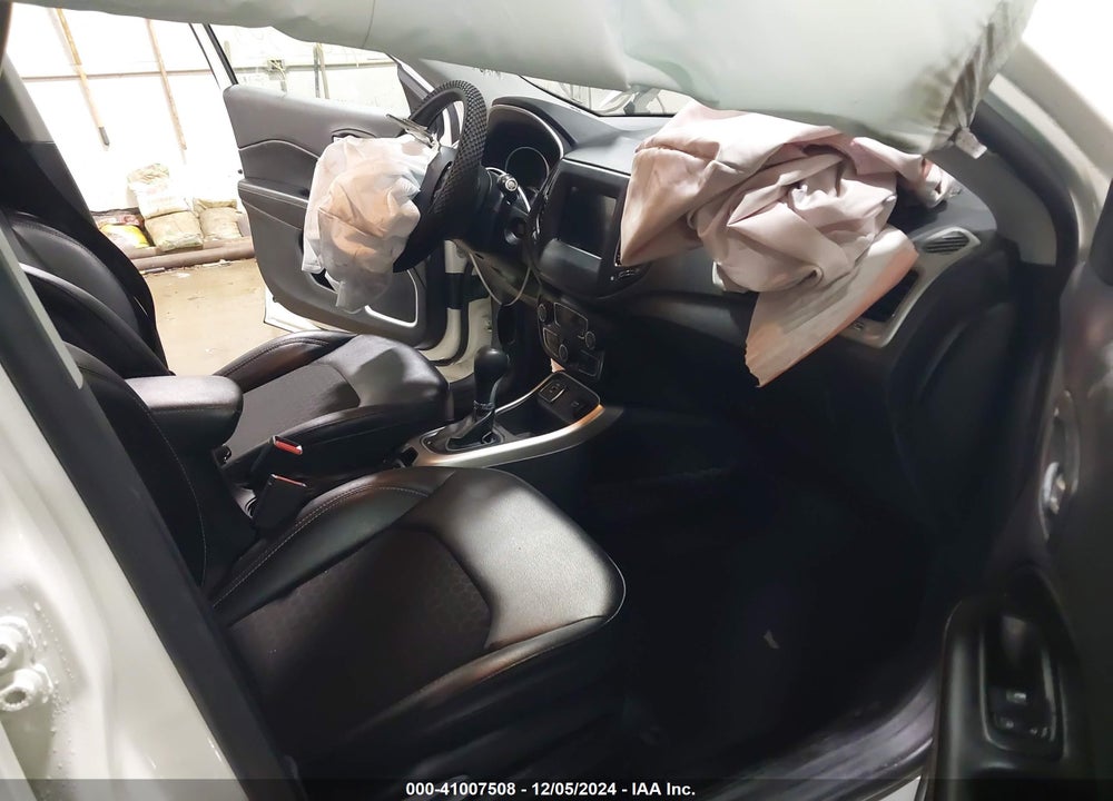 2021 JEEP COMPASS LATITUDE FWD VIN: 3C4NJCBB0MT571080