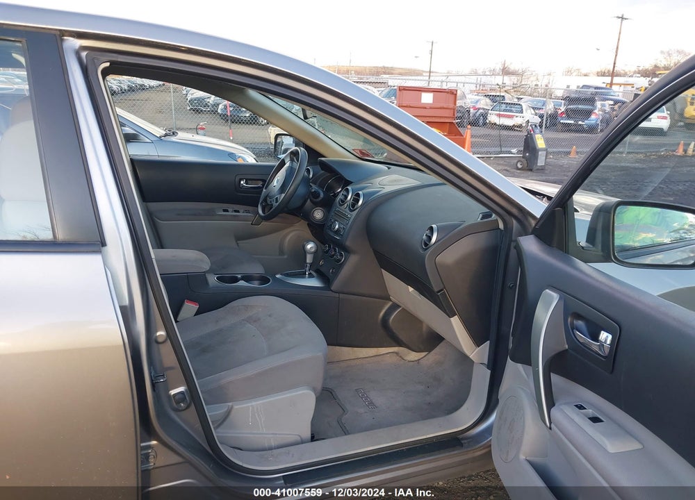 2011 NISSAN ROGUE S VIN: JN8AS5MV0BW682187