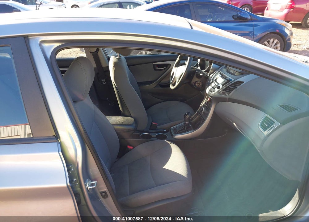 2015 HYUNDAI ELANTRA SE VIN: 5NPDH4AE1FH611470