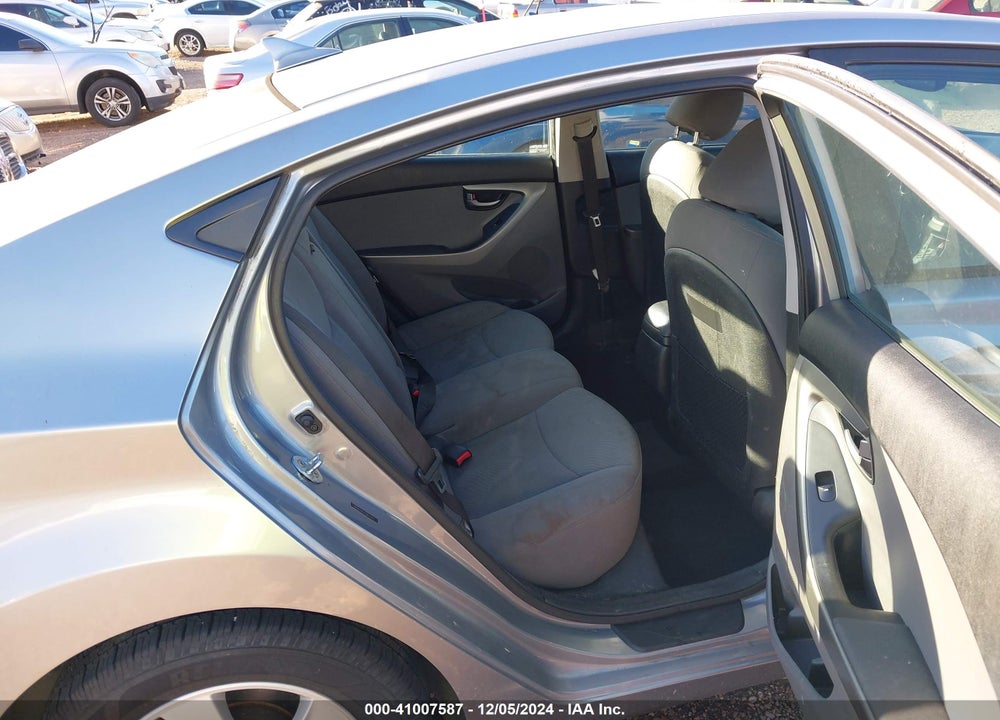 2015 HYUNDAI ELANTRA SE VIN: 5NPDH4AE1FH611470