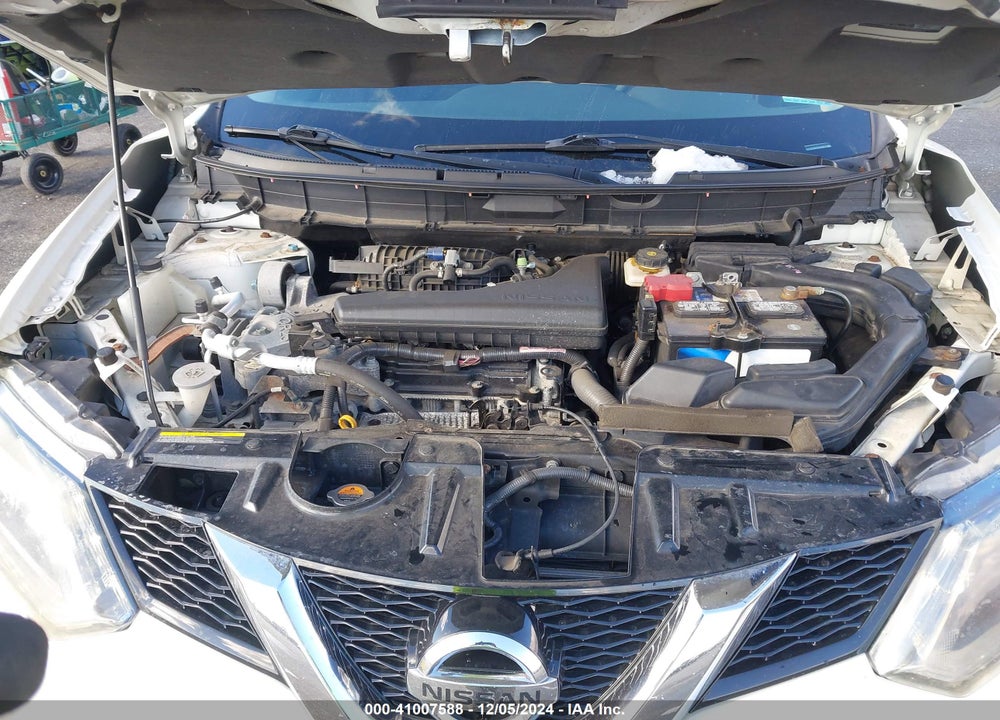 2015 NISSAN ROGUE S VIN: 5N1AT2MV4FC756205