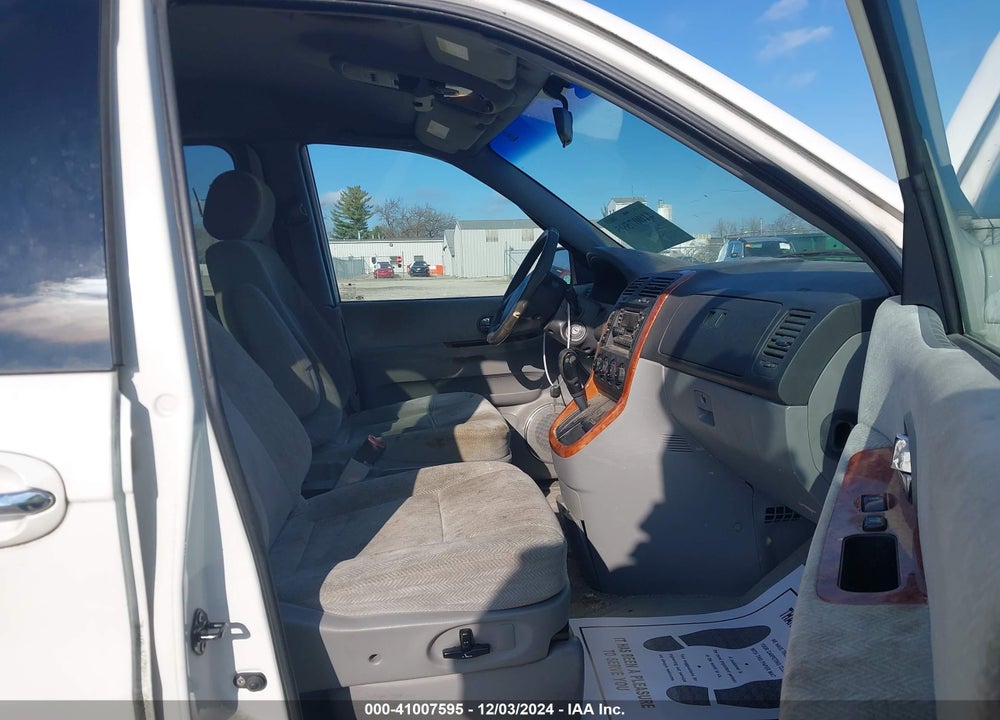 2005 KIA SEDONA EX/LX VIN: KNDUP132056720631