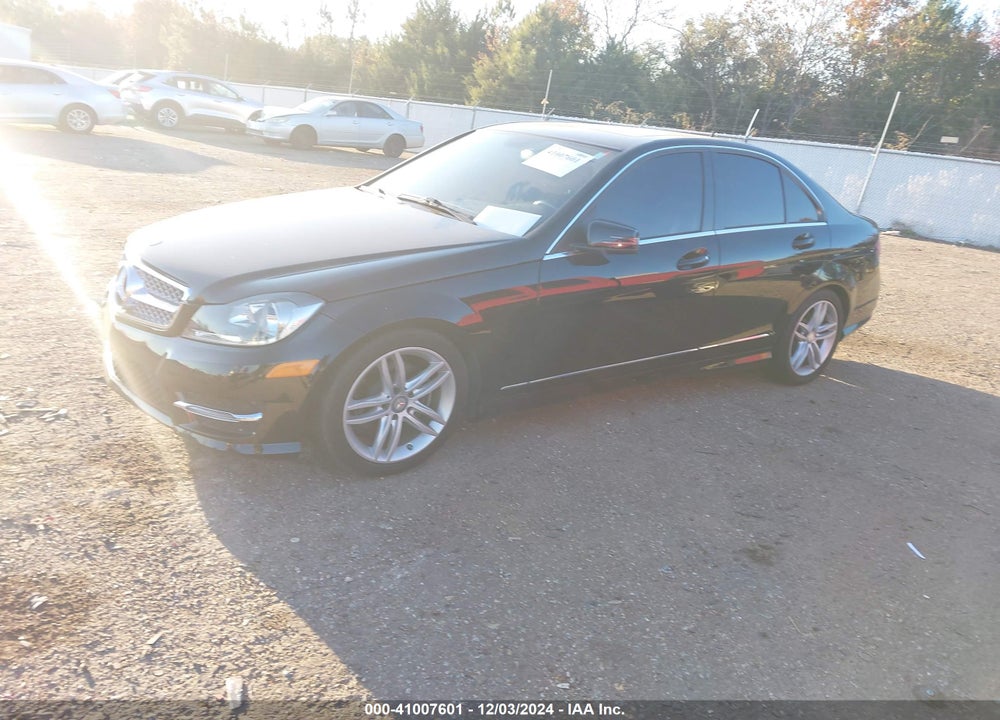 2014 MERCEDES-BENZ C 250 LUXURY/SPORT VIN: WDDGF4HB7EG252603
