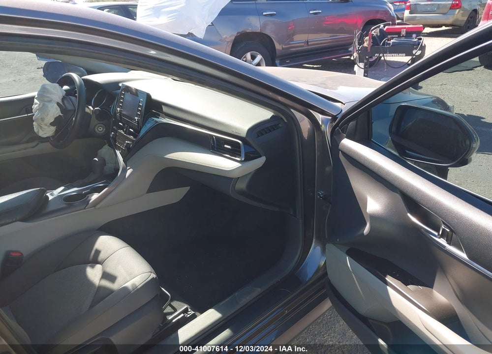 2022 TOYOTA CAMRY LE VIN: 4T1C11AK4NU035278