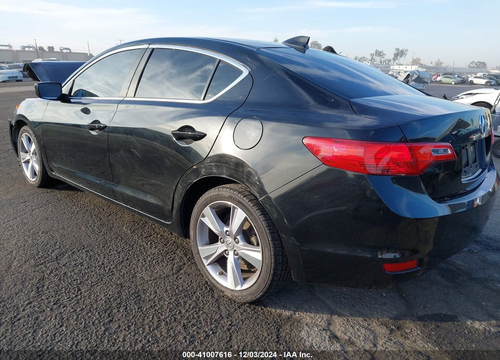 2014 ACURA ILX 2.0L VIN: 19VDE1F38EE000829