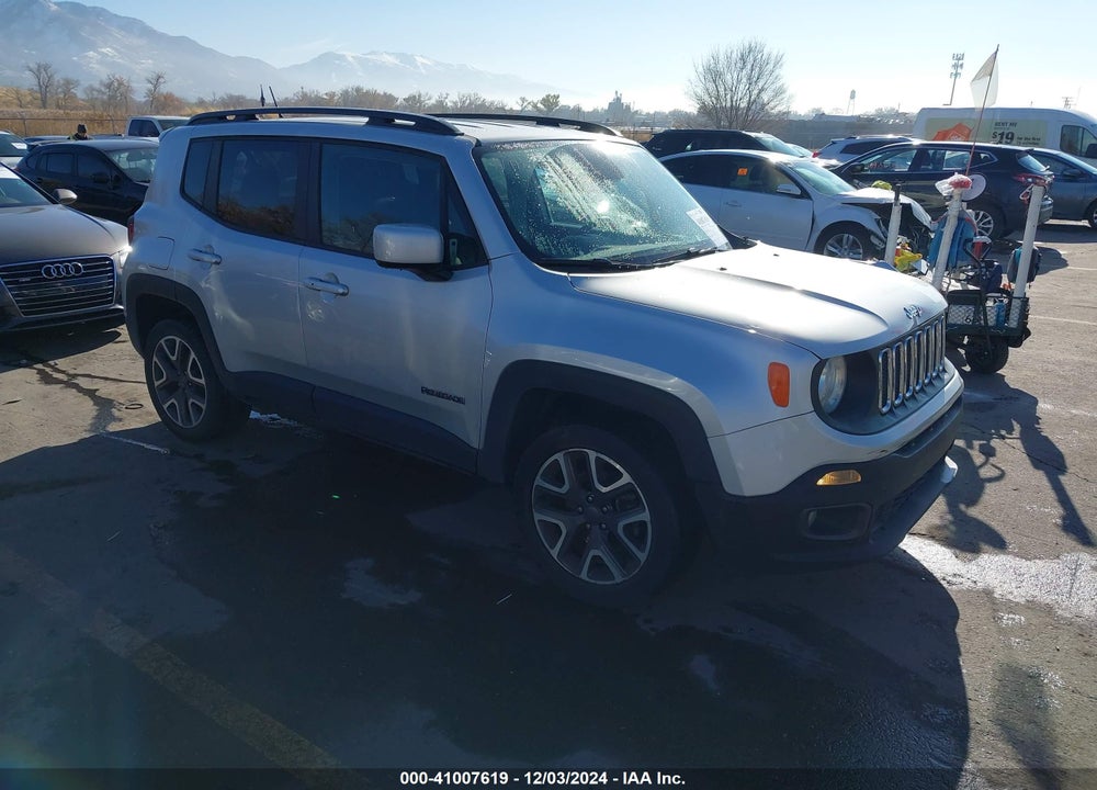 2017 JEEP RENEGADE LATITUDE 4X4 VIN: ZACCJBBB8HPG44470