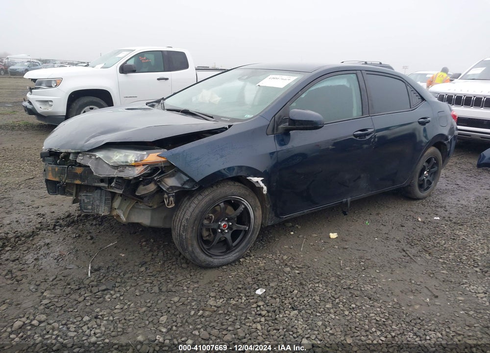 2018 TOYOTA COROLLA LE VIN: 5YFBURHE4JP794848