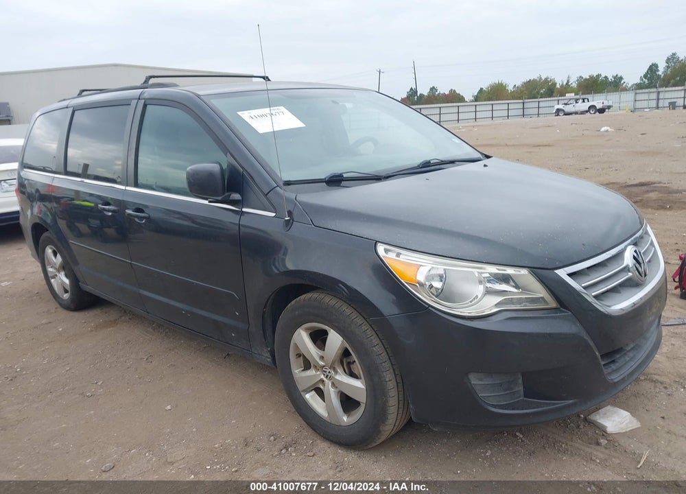 2011 VOLKSWAGEN ROUTAN SE VIN: 2V4RW3DG6BR767090