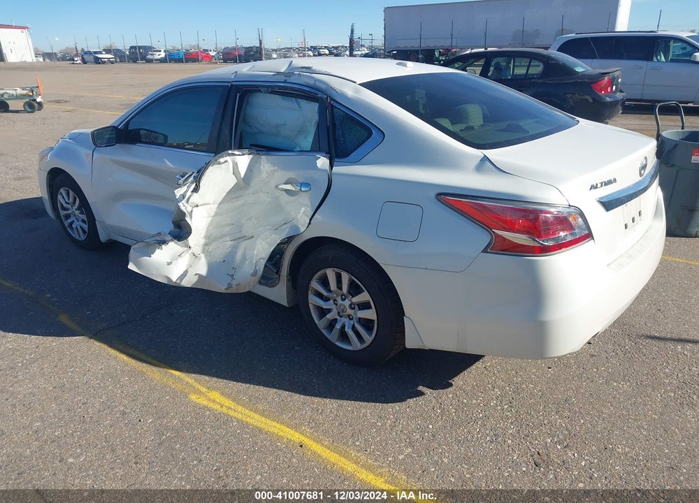 2015 NISSAN ALTIMA VIN: 1N4AL3AP2FC256968